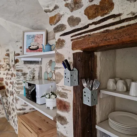 Lodge Joyeux - Le Lys - En Cevennes *
