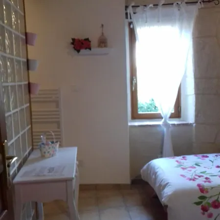 Joyeux - Le Lys - En Cevennes Lodge Saint-Florent-sur-Auzonnet